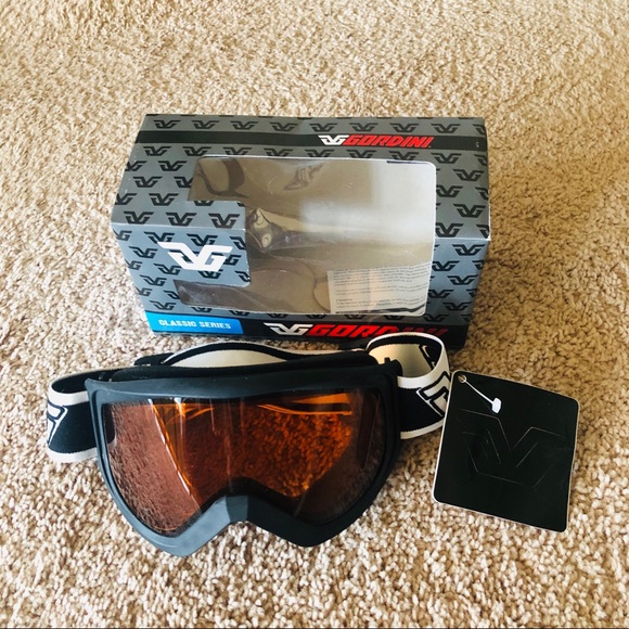 Accessories - BRAND NEW: Gordini Ski Goggles {unisex}